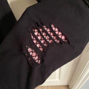 Slash and bet leggings Torrid